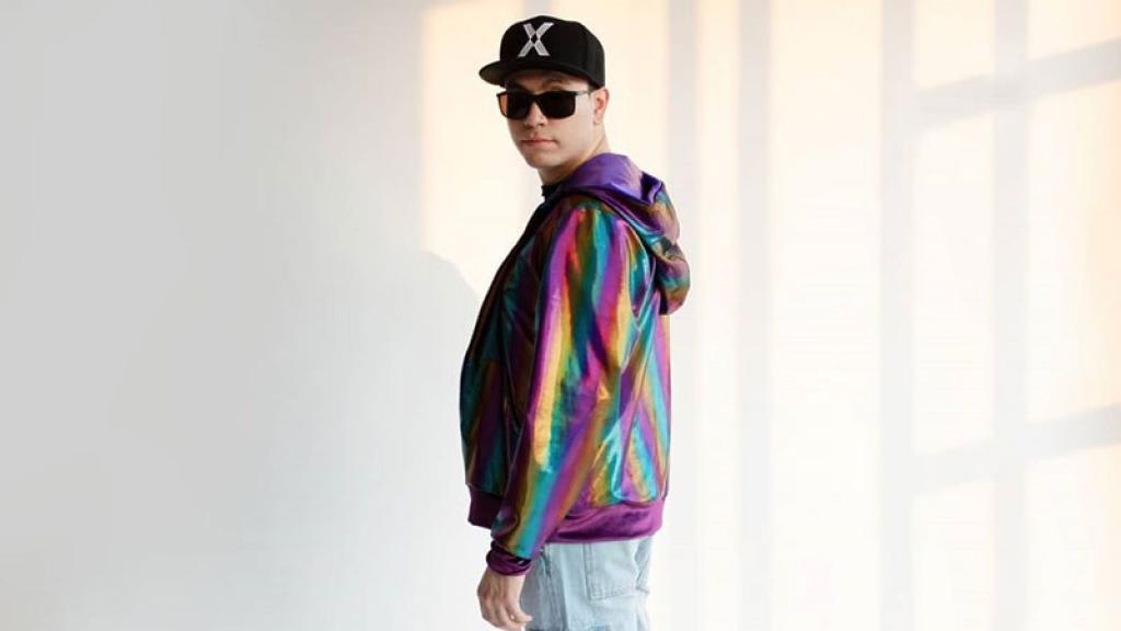 Raymix se declara orgullosamente gay
