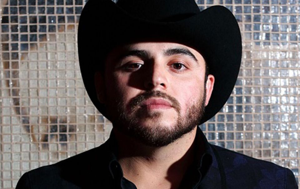 X Aniversario, Gerardo Ortiz